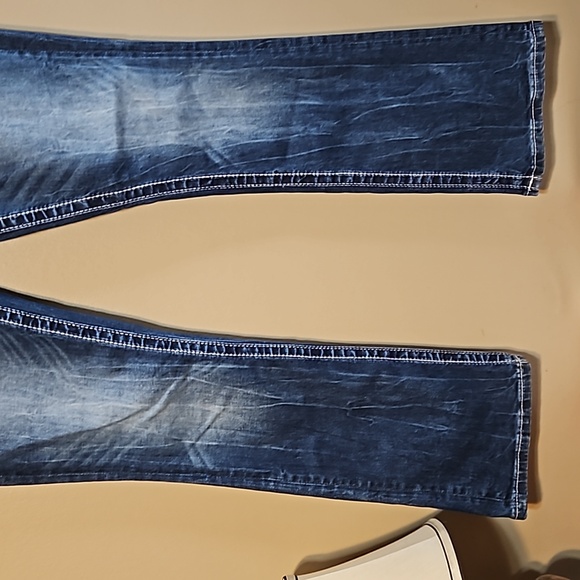 Miss Me Bootcut Jeans - Picture 5 of 14